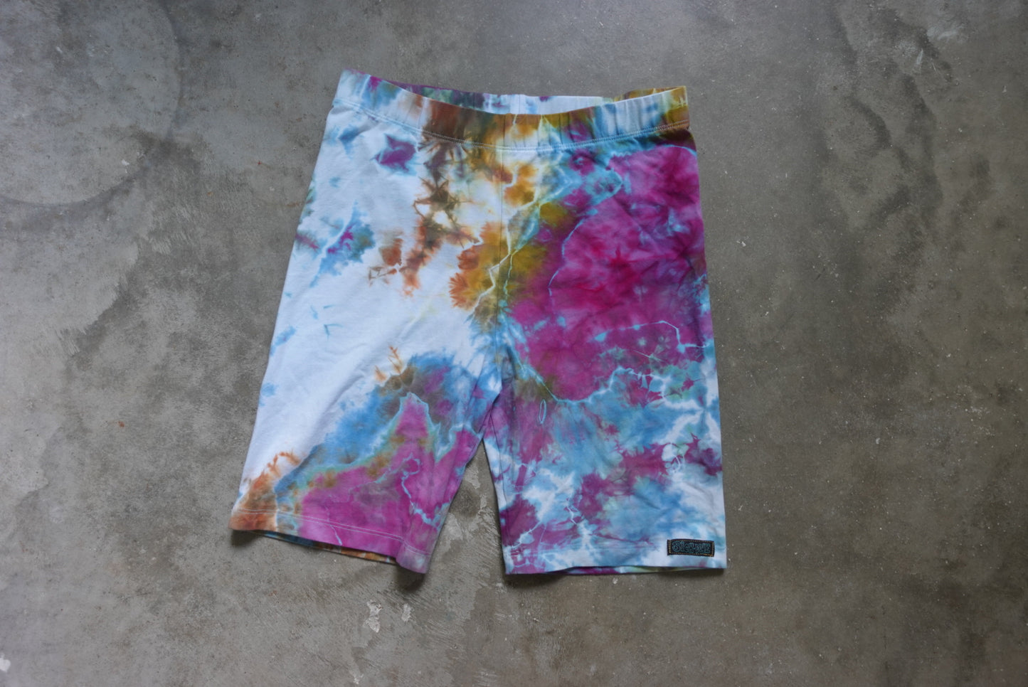 Ultrasummer high waisted bike shorts (L/XL)